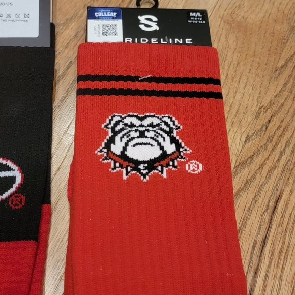 Set of 3 Pairs of UGA Georgia Bulldog Athletic Socks NWT - Picture 2 of 4